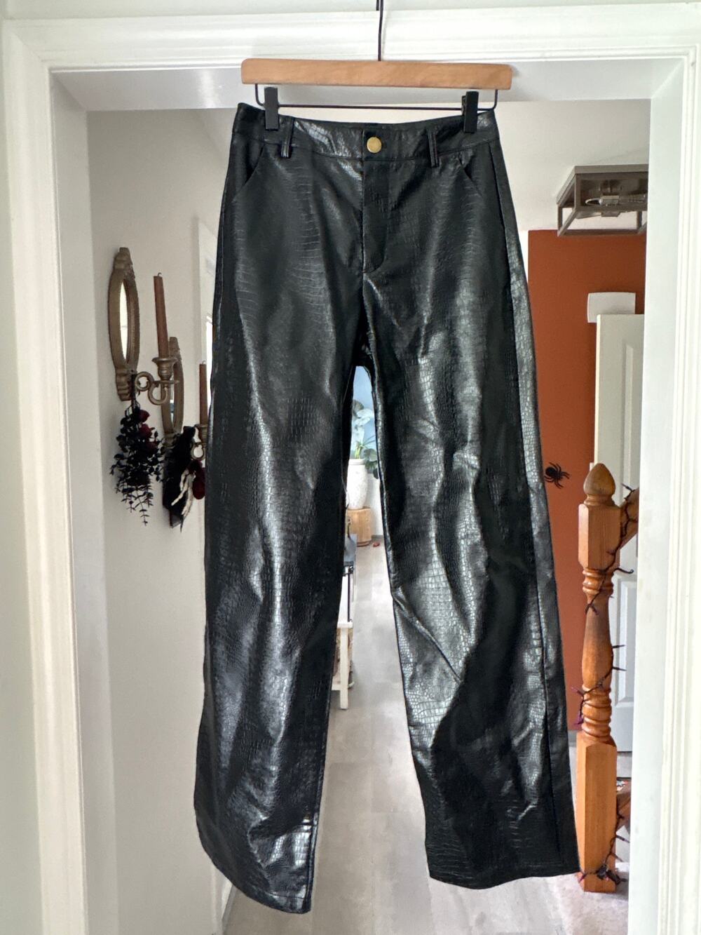 The Kript Black Faux Leather Croc Straight Leg Pants Small High Rise